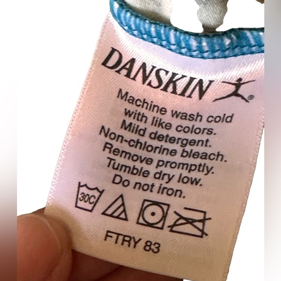 596. 5/$25 Danskin Women’s Blue & Yellow Built in bra Workout Top - Picture 4 of 7